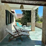 Villa Mantea