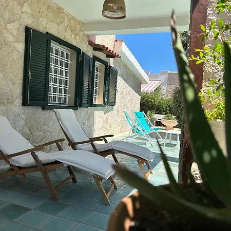 Mantea Villa *